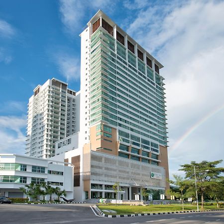 Olive Tree Hotel Penang Bayan Lepas Exterior foto